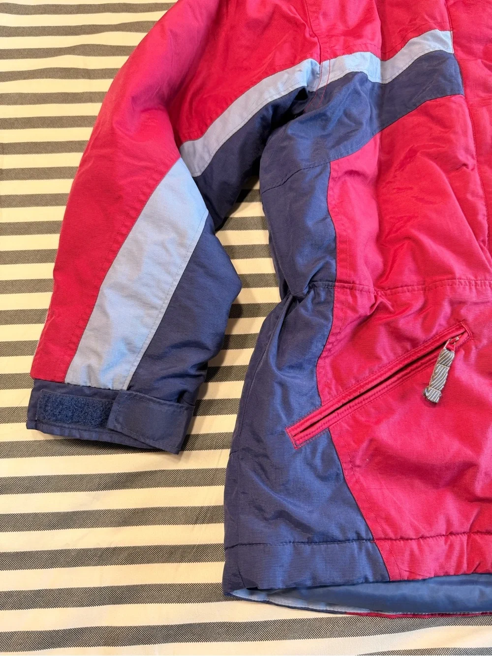 Columbia Sportswear Company no holes